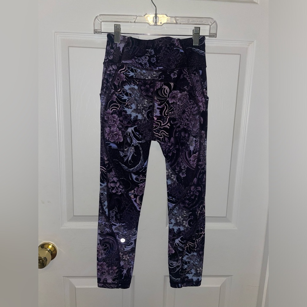 lululemon athletica Purple and Black Patterned Leggings - Picture 9 of 9